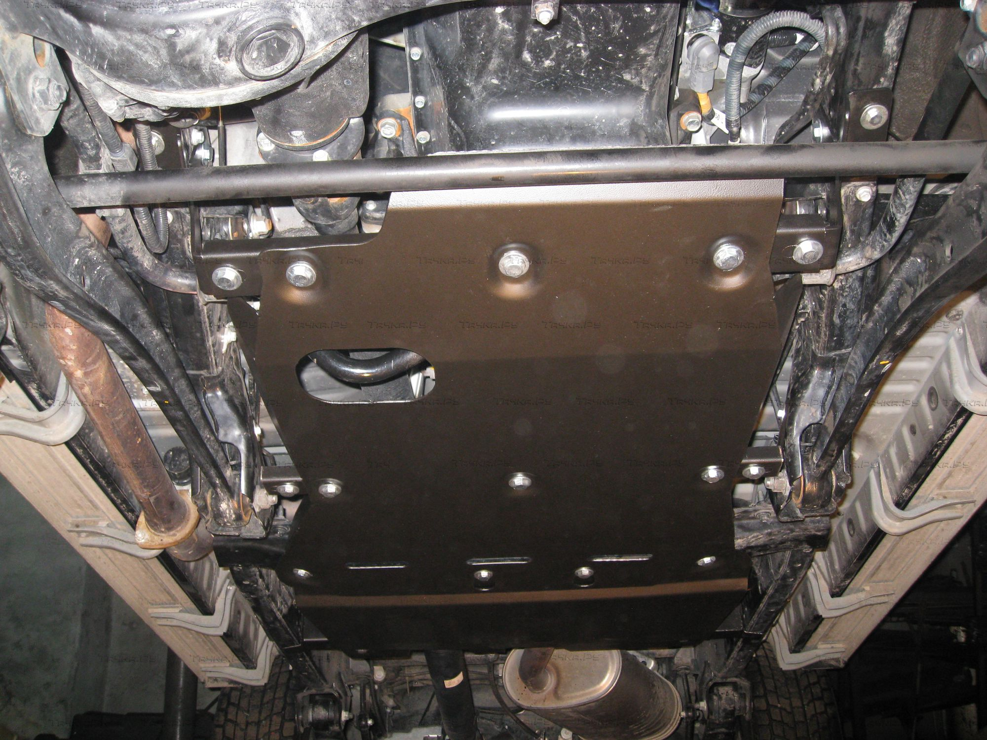 Купить запчасть ALFECO - ALF2457 Защита для картера, раздатки, КПП Toyota Land Cruiser 76 (J70) 2007-2023