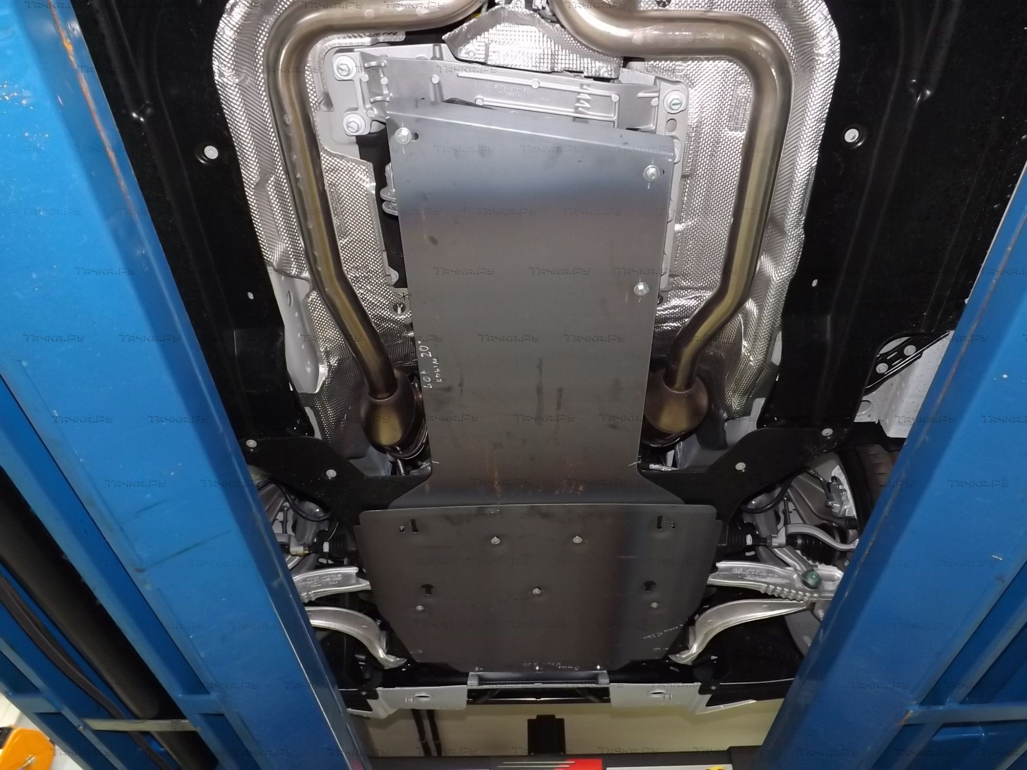 Купить запчасть ALFECO - ALF4404AL Защита алюминиевая для картера и КПП Land Rover Range Rover Velar 2017-2023