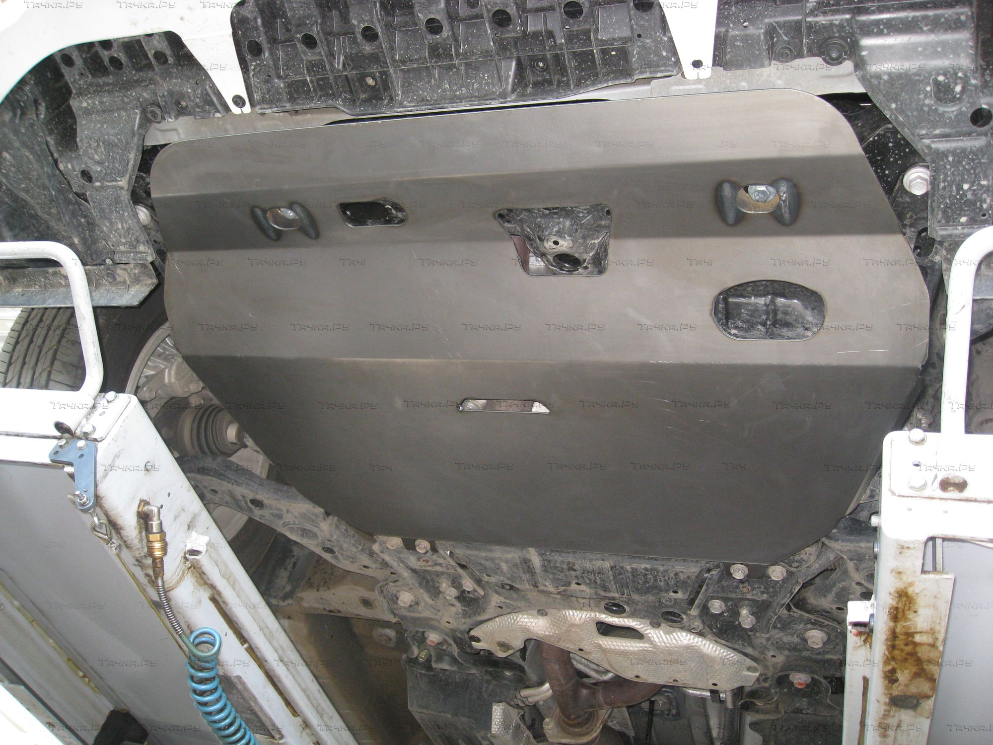Купить запчасть ALFECO - ALF2462 Защита для картера и КПП Toyota Alphard 2008-2014